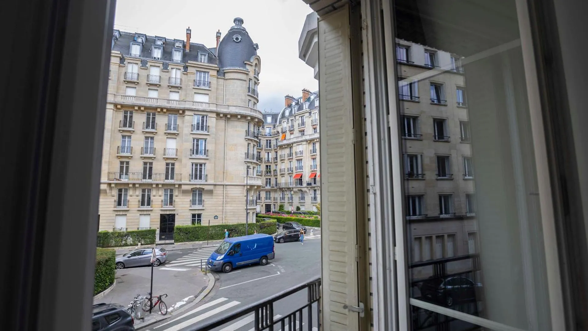 Duplex Au Coeur Du 16 Eme Apartment Paris